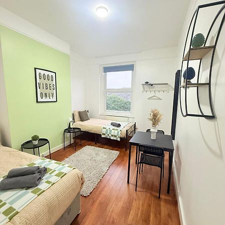 Cricklewood Broadway Guest Home 런던 외부 사진