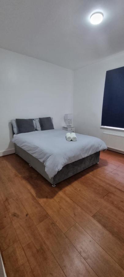 Cricklewood Broadway Guest Home 런던 외부 사진