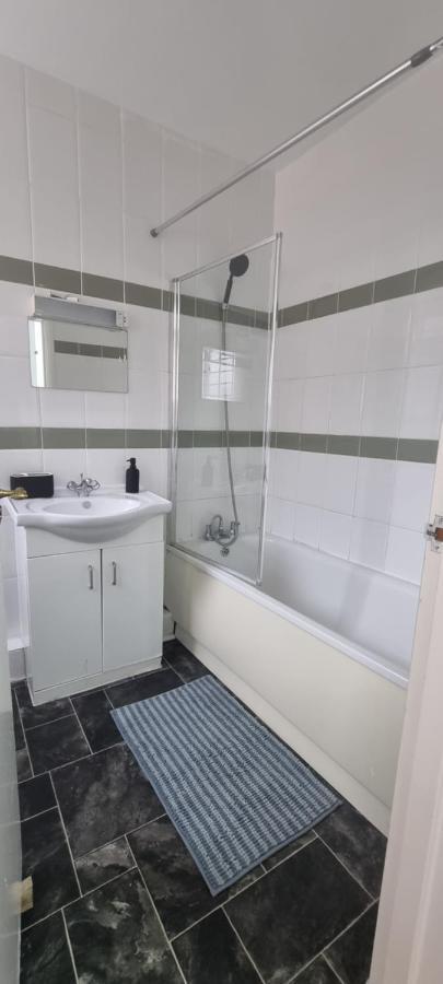 Cricklewood Broadway Guest Home 런던 외부 사진
