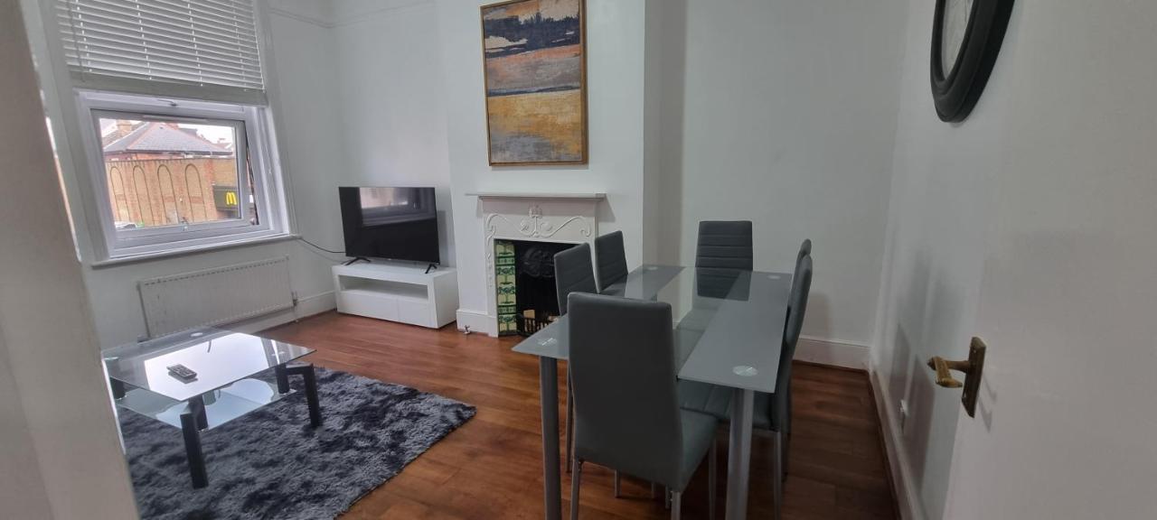 Cricklewood Broadway Guest Home 런던 외부 사진